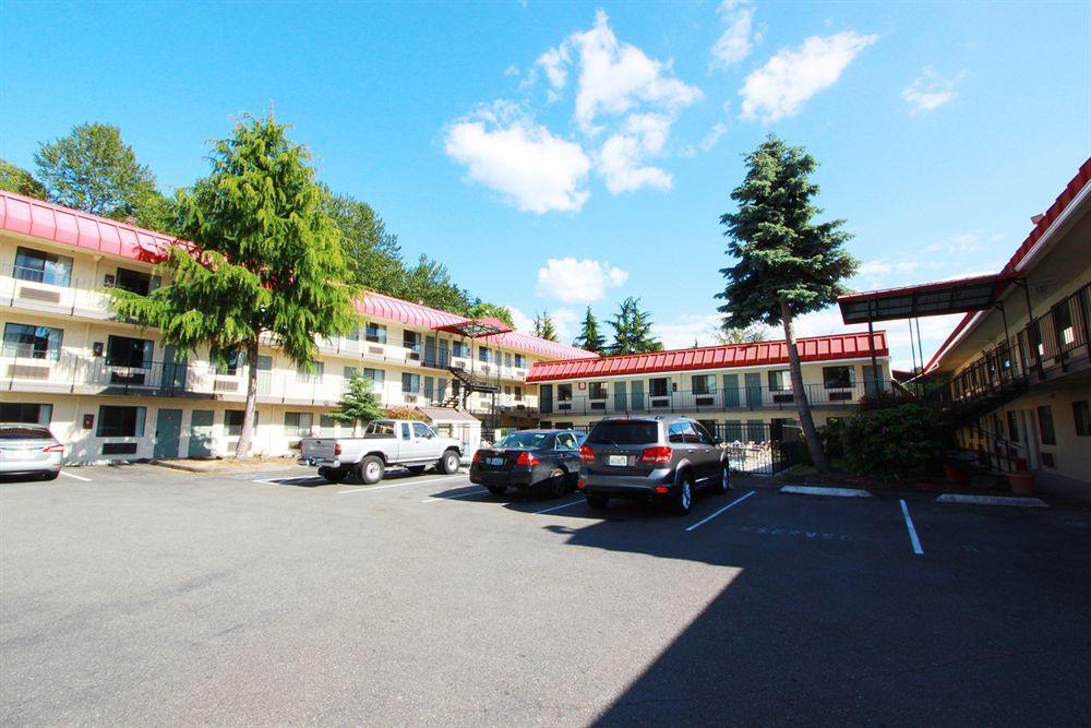 Oyo Hotel Renton Wa Bellevue Exterior photo